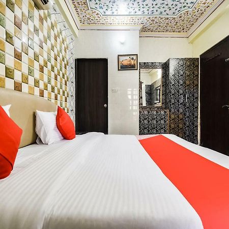 Oyo 48665 Kesar Palace Amer Exterior photo
