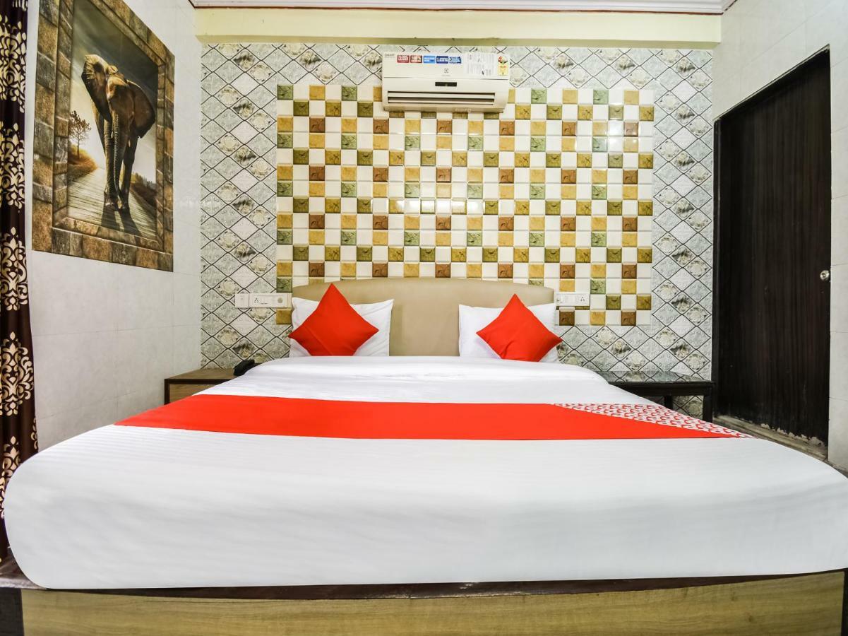 Oyo 48665 Kesar Palace Amer Exterior photo
