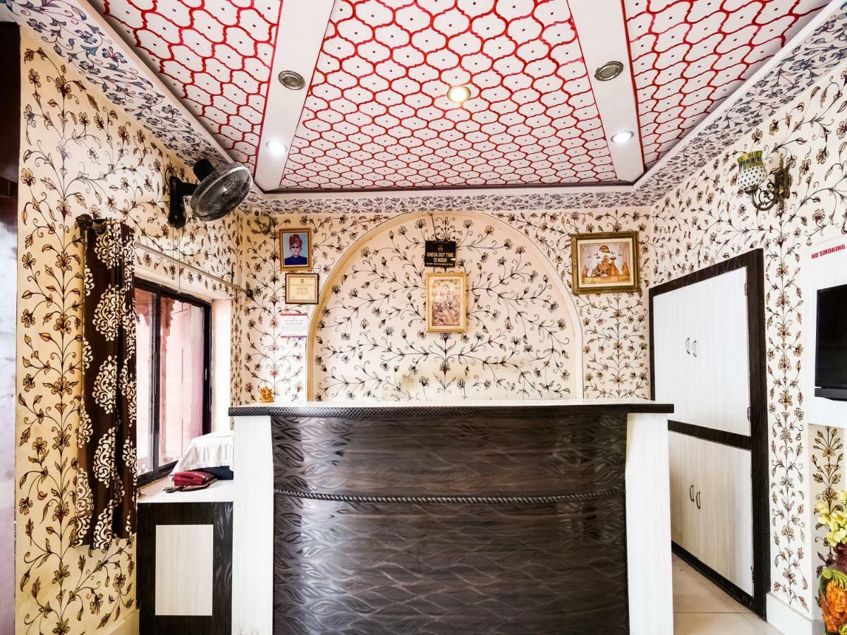 Oyo 48665 Kesar Palace Amer Exterior photo