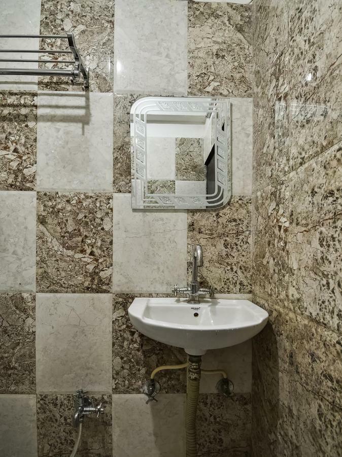 Oyo 48665 Kesar Palace Amer Exterior photo