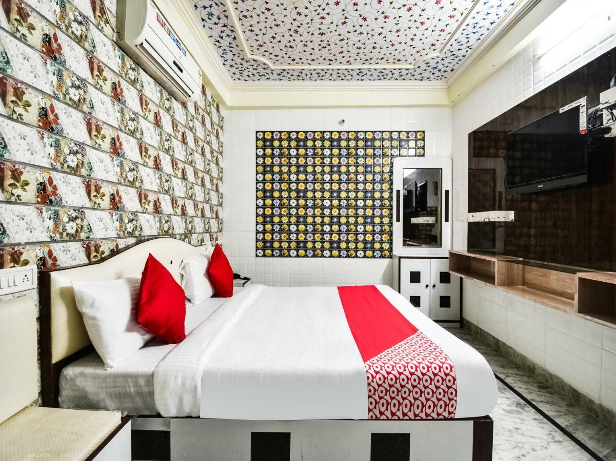 Oyo 48665 Kesar Palace Amer Exterior photo